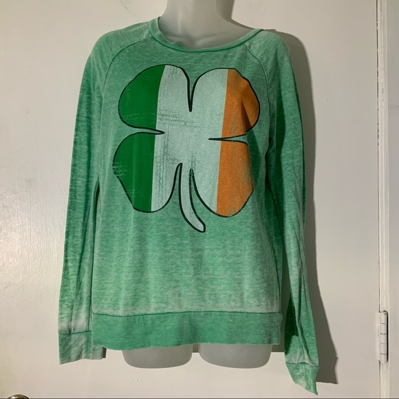 L.O.L. Vintage Tops - LOL VINTAGE SHAMROCK TEE MED💲